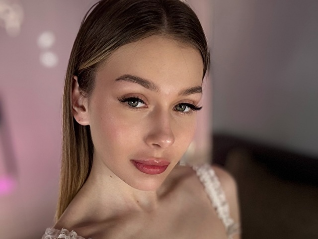 EvaEllis