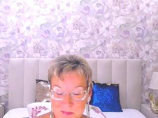 Milfymommy52
