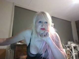 HotBlondMilf