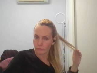 AnnyLe
