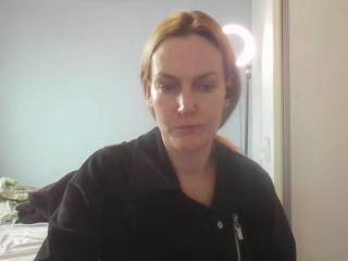 AnnyLe