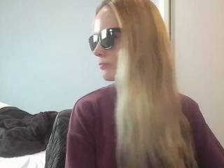AnnyLe