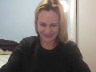 AnnyLe