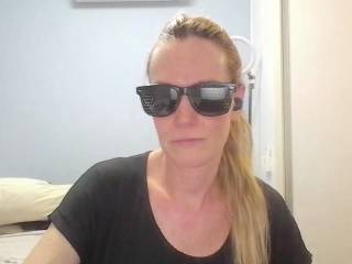 AnnyLe