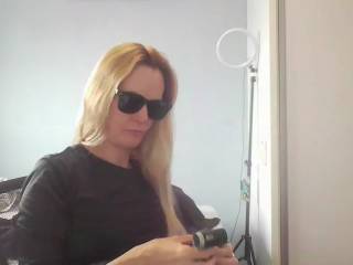 AnnyLe