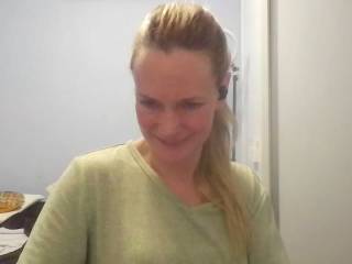 AnnyLe