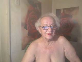 MatureLady4U