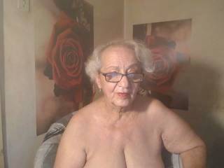 MatureLady4U