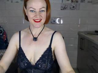 MatureSandra