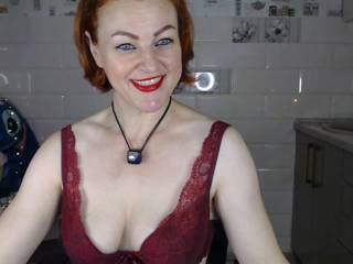 MatureSandra