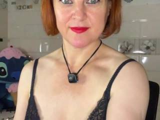 MatureSandra