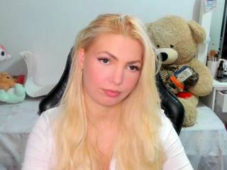carolieen99