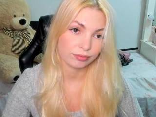 carolieen99