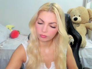 carolieen99