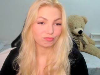carolieen99