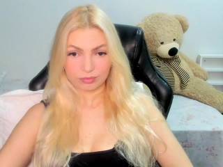 carolieen99