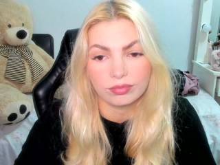 carolieen99