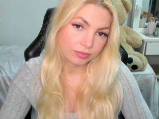 carolieen99