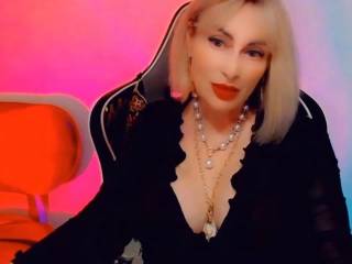CharmingLady