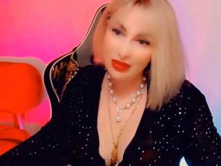 CharmingLady