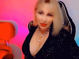 CharmingLady