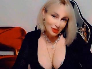 CharmingLady