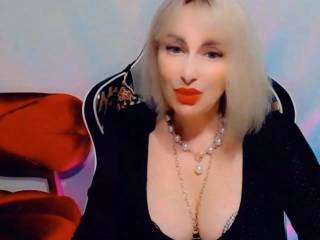 CharmingLady