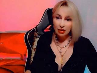 CharmingLady