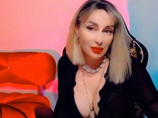 CharmingLady