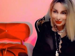 CharmingLady