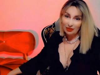 CharmingLady