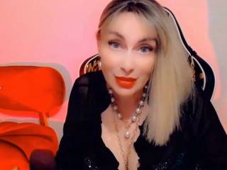 CharmingLady