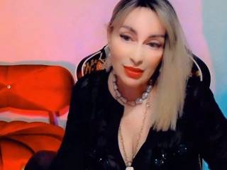 CharmingLady
