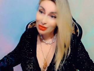 CharmingLady
