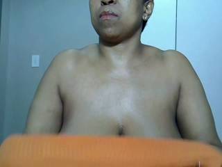 Hugetits38HH