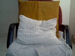 Hugetits38HH