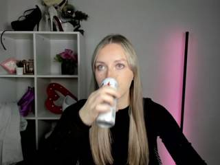 EvelynBlond