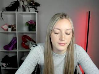 EvelynBlond