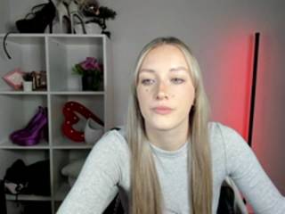 EvelynBlond