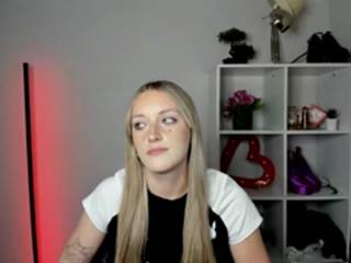 EvelynBlond