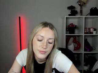 EvelynBlond