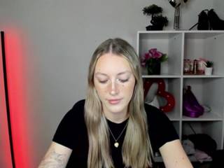 EvelynBlond