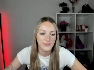 EvelynBlond