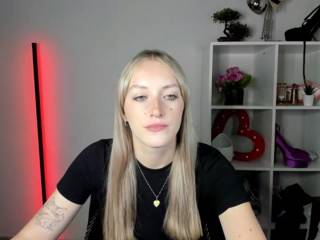 EvelynBlond