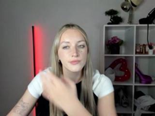 EvelynBlond