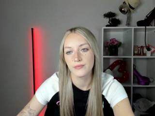 EvelynBlond