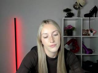 EvelynBlond