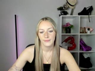 EvelynBlond