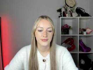 EvelynBlond
