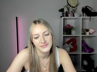 EvelynBlond